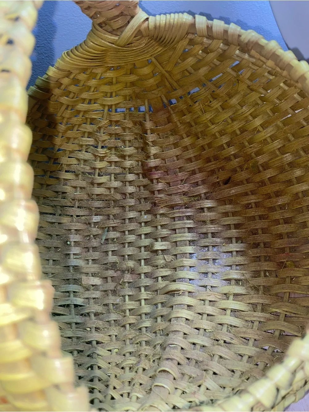VTG Yellow Woven Buttocks Hand Basket